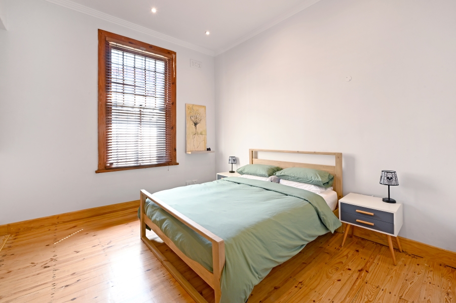 3 Bedroom Property for Sale in Sea Point Western Cape